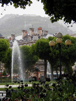 Grenoble Park and Mountain